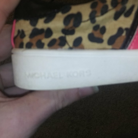 Shoes - Picture 5 of 5